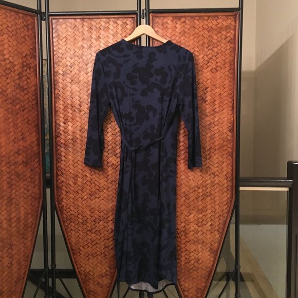 H Halston Pacific Heights Blue Eucalyptus Wrap Dress - Picture 4 of 7